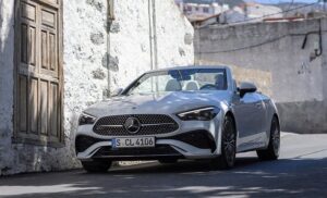 भारत में लॉन्च हुई Mercedes-AMG GLC 43 Coupe 4MATIC और Mercedes-Benz CLE Cabriolet की विस्तार से जानकारी